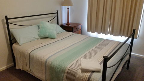 Pete's Place Corowa - Townsville Tourism 3