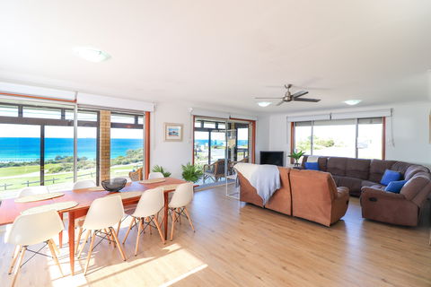 Ripples By The Sea - Accommodation Nelson Bay 0