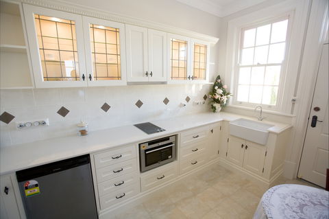 Rose Eden House At Goolwa - Wagga Wagga Accommodation 2