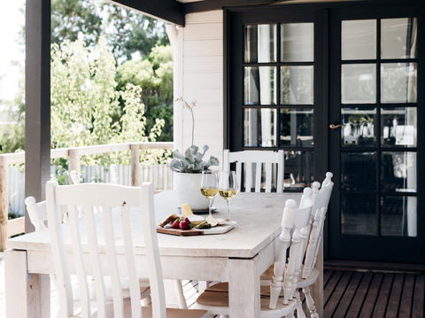 Rose Cottage With Vineyard Views - Accommodation Find 2