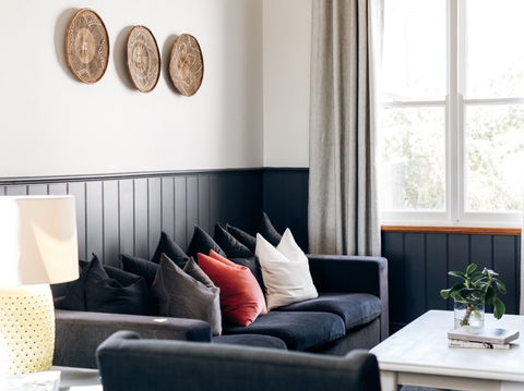 Rose Cottage With Vineyard Views - Accommodation Find 6