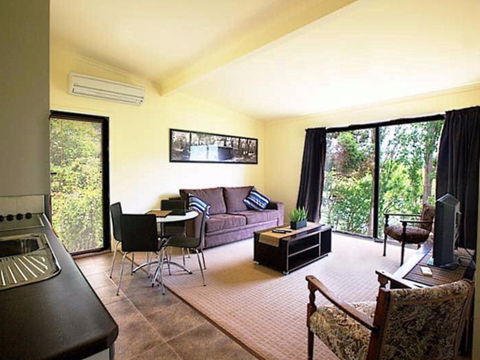 Shingles Riverside Cottages - The - WA Accommodation 1