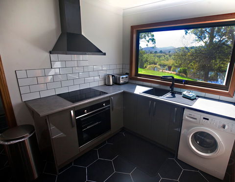 Shingles Riverside Cottages - The - WA Accommodation 8