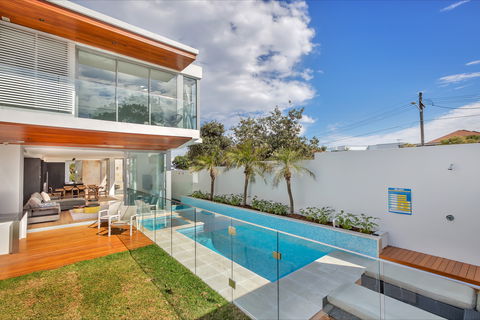 Stunning Luxury Home - Accommodation Nelson Bay 0