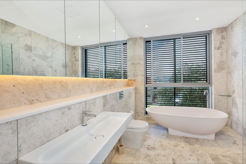 Stunning Luxury Home - Accommodation Nelson Bay 7