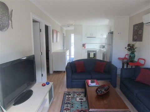 The Porthole - WA Accommodation 3