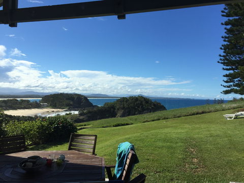The View In Scotts Head - Sunshine Coast Guide 0