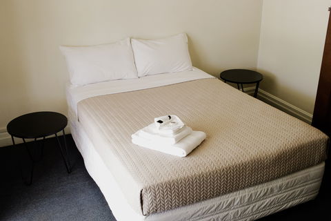 The Australian Hotel Motel - Holiday Sydney 8