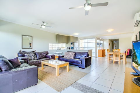 The Park Penthouse By Jervis Bay Beach Houses - YWait Travel 0