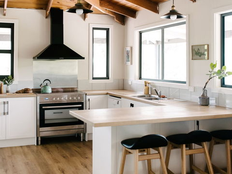 The Ridge House - Wagga Wagga Accommodation 2