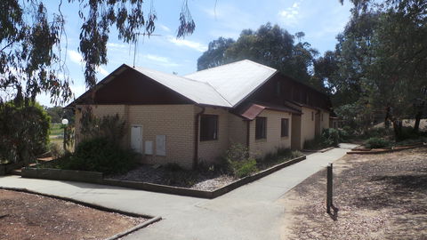 University Of Canberra Village - Holiday Melbourne 2