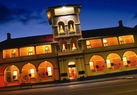 Vue Grand Hotel - St Kilda Accommodation 0