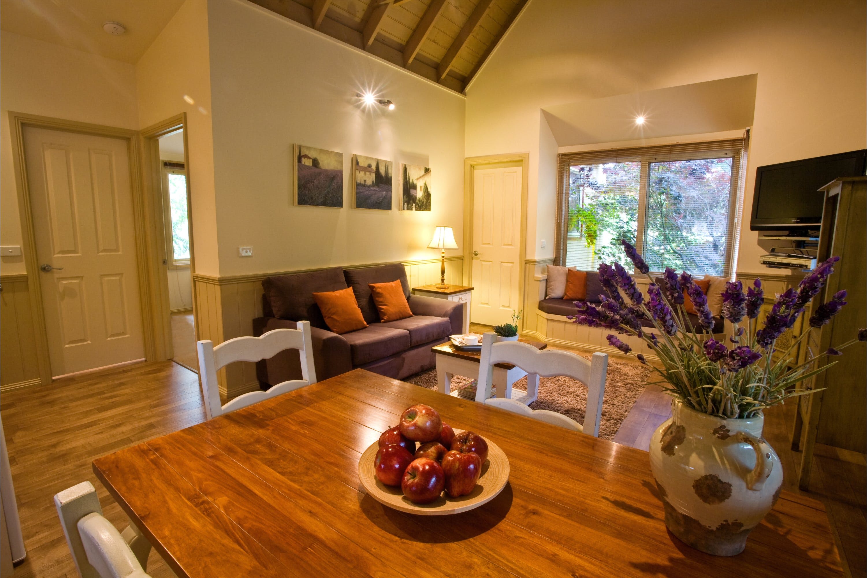 Autumn Abode Cottages - thumb 0