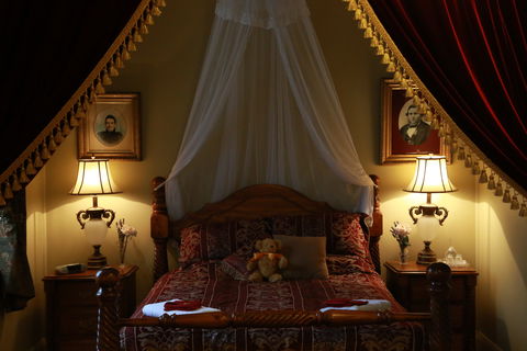 Blakes Manor - Kingaroy Accommodation 0