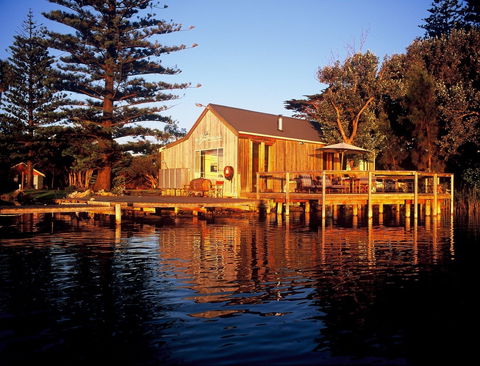 Boathouse - Birks Harbour - WA Accommodation 1