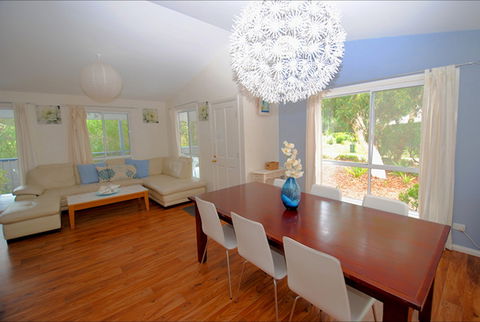 Callala Breeze Beach House - Holiday Melbourne 0