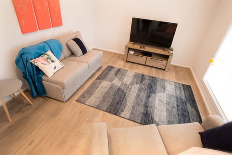 Contemporary ‘Esprit’ With River Reserve Access - Accommodation Broken Hill 1