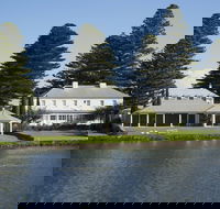 Douglas Riverside