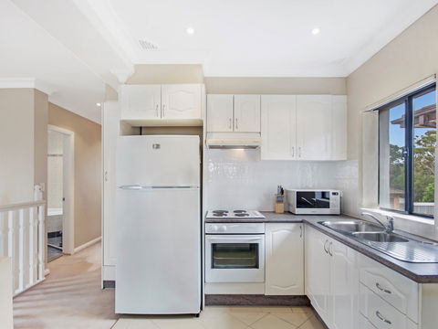 Duplex By The Sea - Carnarvon Accommodation 1