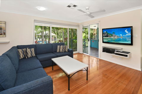 Flynns On Surf Beach Villas - Holiday Melbourne 0