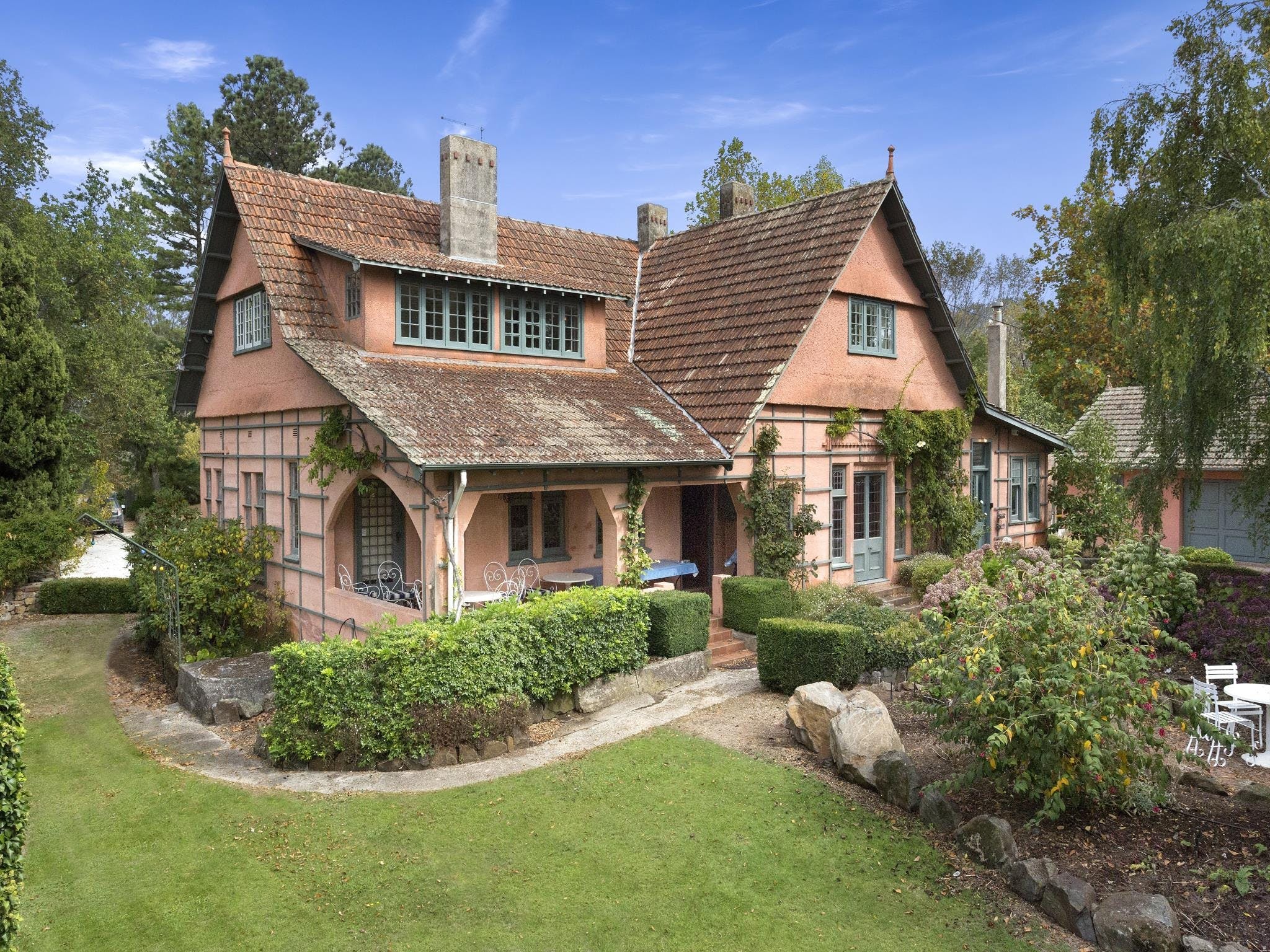 Holm Lea Country Estate - thumb 0