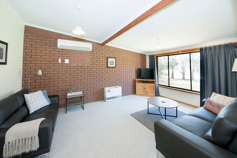 Murray Bank Holiday Units - Townsville Tourism 1
