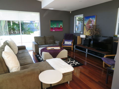Ruby's At Bondi Junction - Accommodation QLD 0