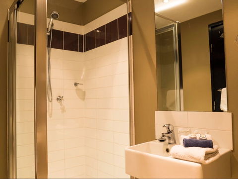 The Windsor Castle Hotel - YWait Travel 2