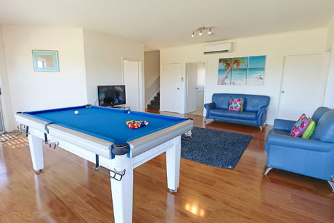 128 The Esplanade - Hotel QLD 2