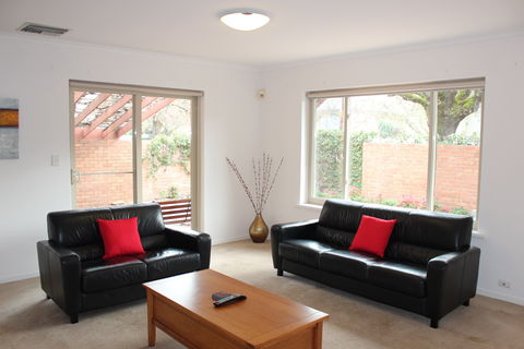 Adelaide Serviced Accommodation - Childers House - Casino Accommodation 0