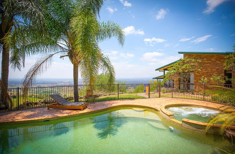 Aquila - Holiday Sydney 0