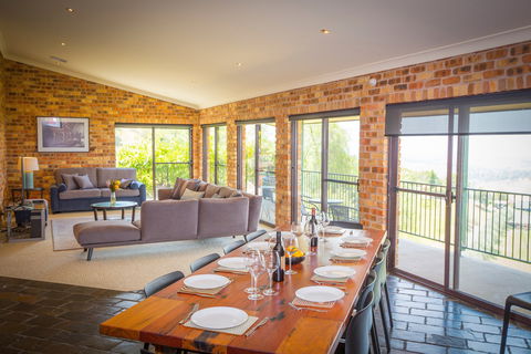 Aquila - Holiday Sydney 1