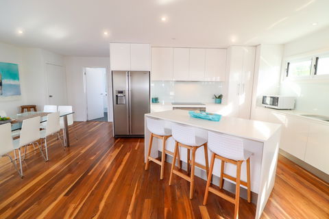 Bali St Beach House - Whitsundays Tourism 1