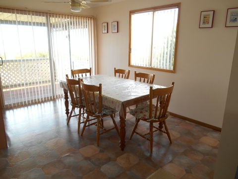 Bayview Retreat - Sunshine Coast Guide 2