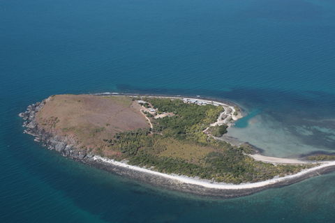 Camp Island Lodge - Holiday Melbourne 0