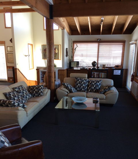 Cloud 9 Alpine Lodge - Holiday Melbourne 0