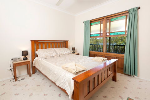 Cranford Waterfront Cottage - Carnarvon Accommodation 2