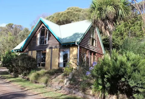 Eastern Reef Cottages - Whitsundays Tourism 0