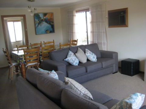 Easto's - Accommodation in Bendigo 2
