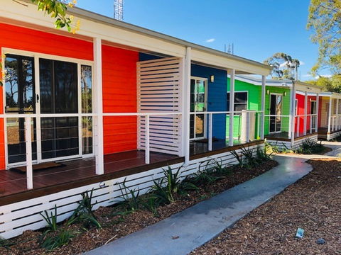 Huskisson Beach Resort - Townsville Tourism 0