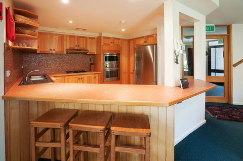 La Piste Truite - Whitsundays Tourism 2