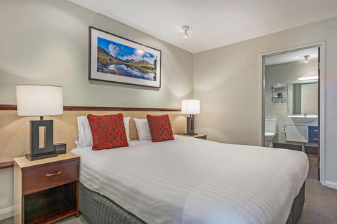 Mantra One Sandy Bay Road - Accommodation Batemans Bay 1