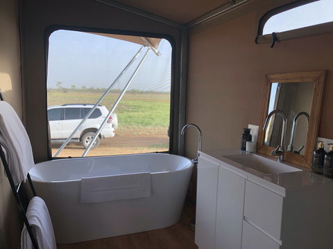 Mitchell Grass Retreat - YWait Travel 2