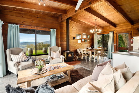 Mt Bellevue - King Valley - Accommodation Hamilton Island 1