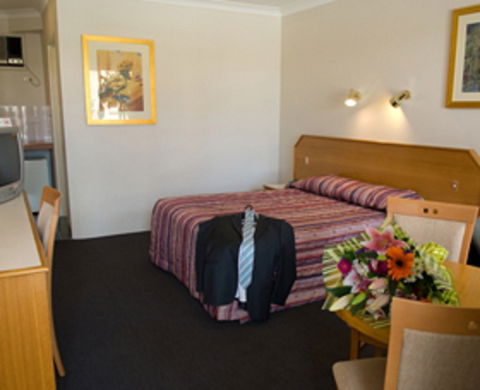 Narellan Motor Inn - Sunshine Coast Guide 0
