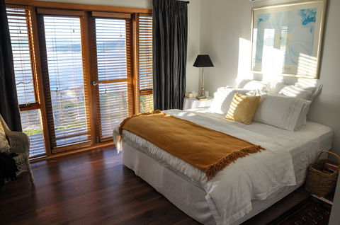 Riverview Lodge - Whitsundays Tourism 1