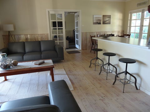 Sweetman Cottage - Wagga Wagga Accommodation 0