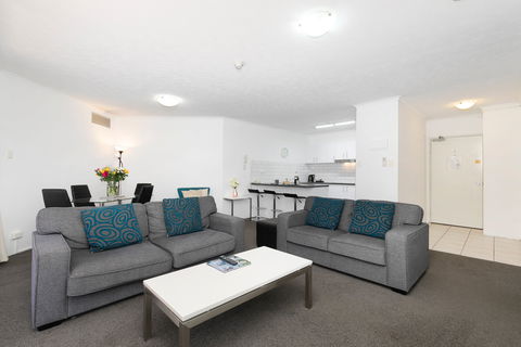 The Astor Apartments - YWait Travel 2
