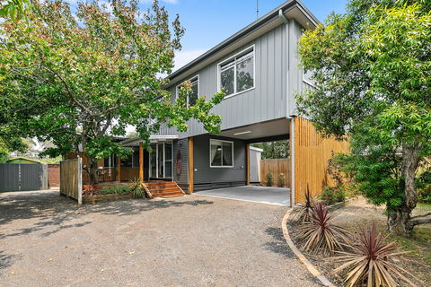 The Beach House Anglesea - Accommodation Airlie Beach 0