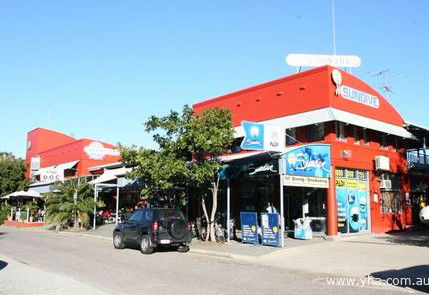 Cape Byron YHA - Whitsundays Tourism 1